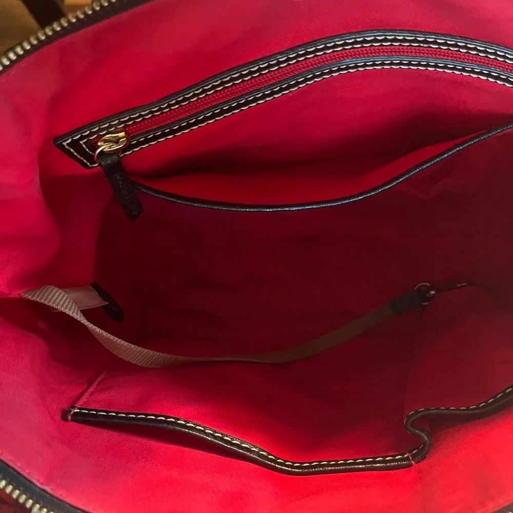 🥰Dooney & Bourke Saffiano Maxine Tote - Picture 9 of 10